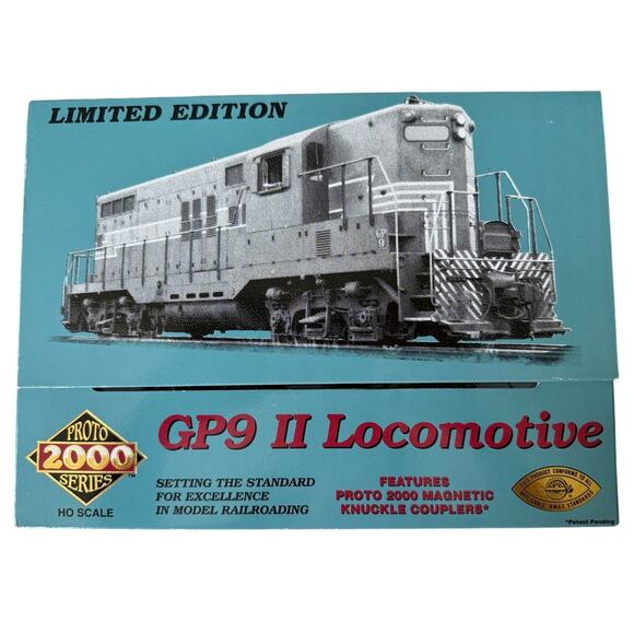 Proto 2000 Series GP9 II #23702 CRI&P #1313 Model Train Locomotive Rock Island - Picture 1 of 5